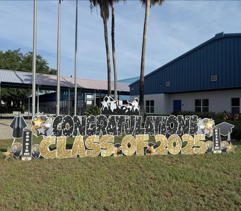 Graduation yard greeting display